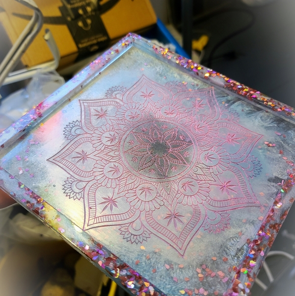 Custom made rolling trays - Picture 2 of 3